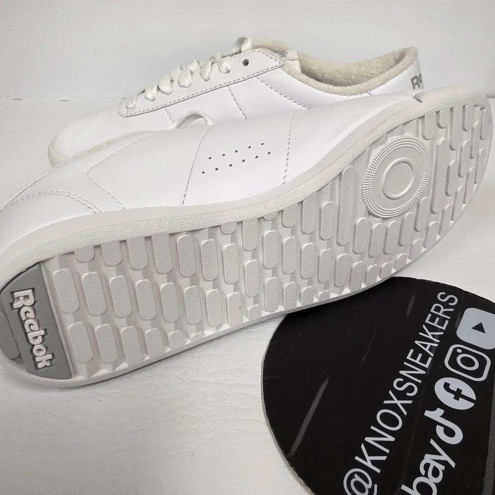 Reebok Princess Classic White Leather Sneakers Womens Size 6 2-1475